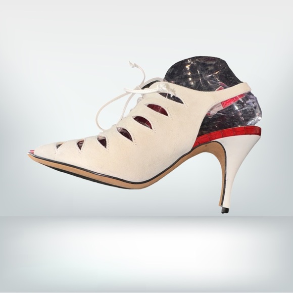 Donald Pliner Premium, made in mountains of Italy NWT size 8 - Picture 2 of 10